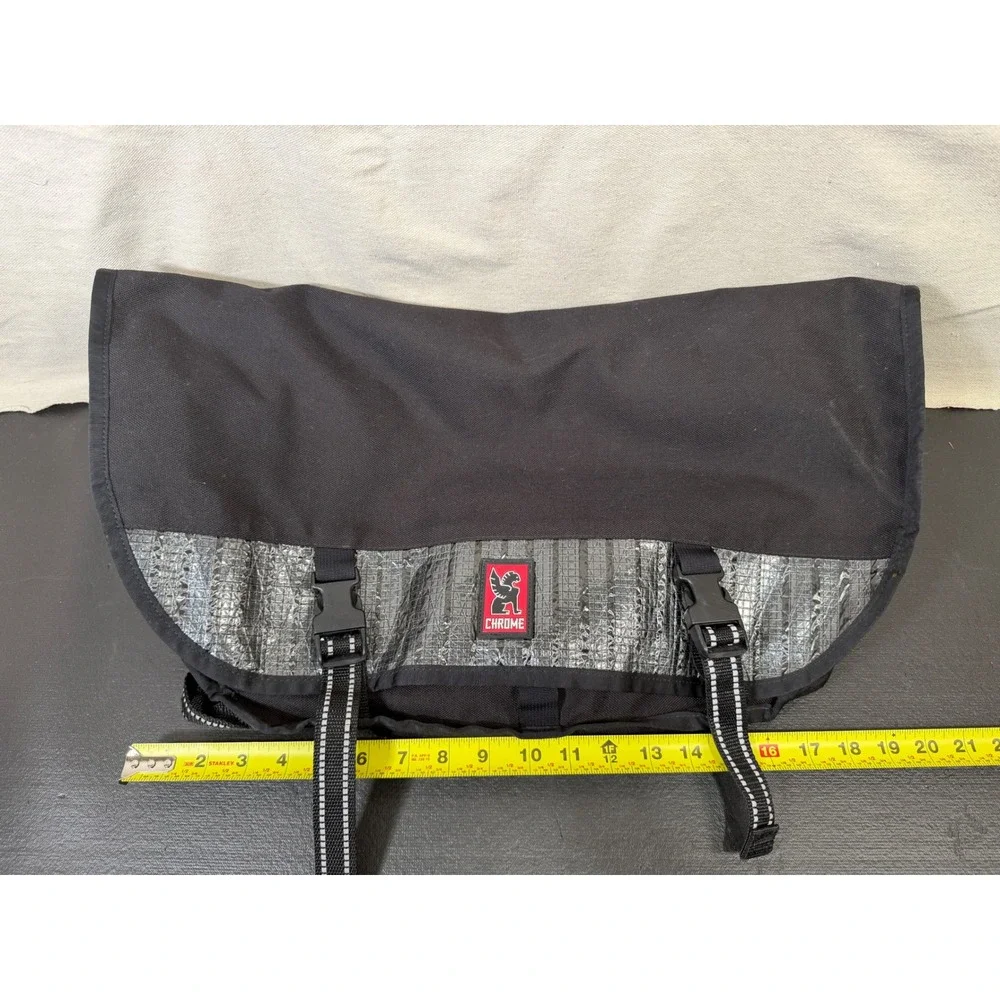 Chrome Industries Citizen 24L Messenger Bag USA Made 2010 Black Silver Vintage